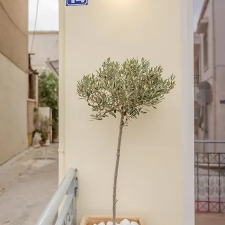 The 3 Brothers' Apts * Chania (Crete)